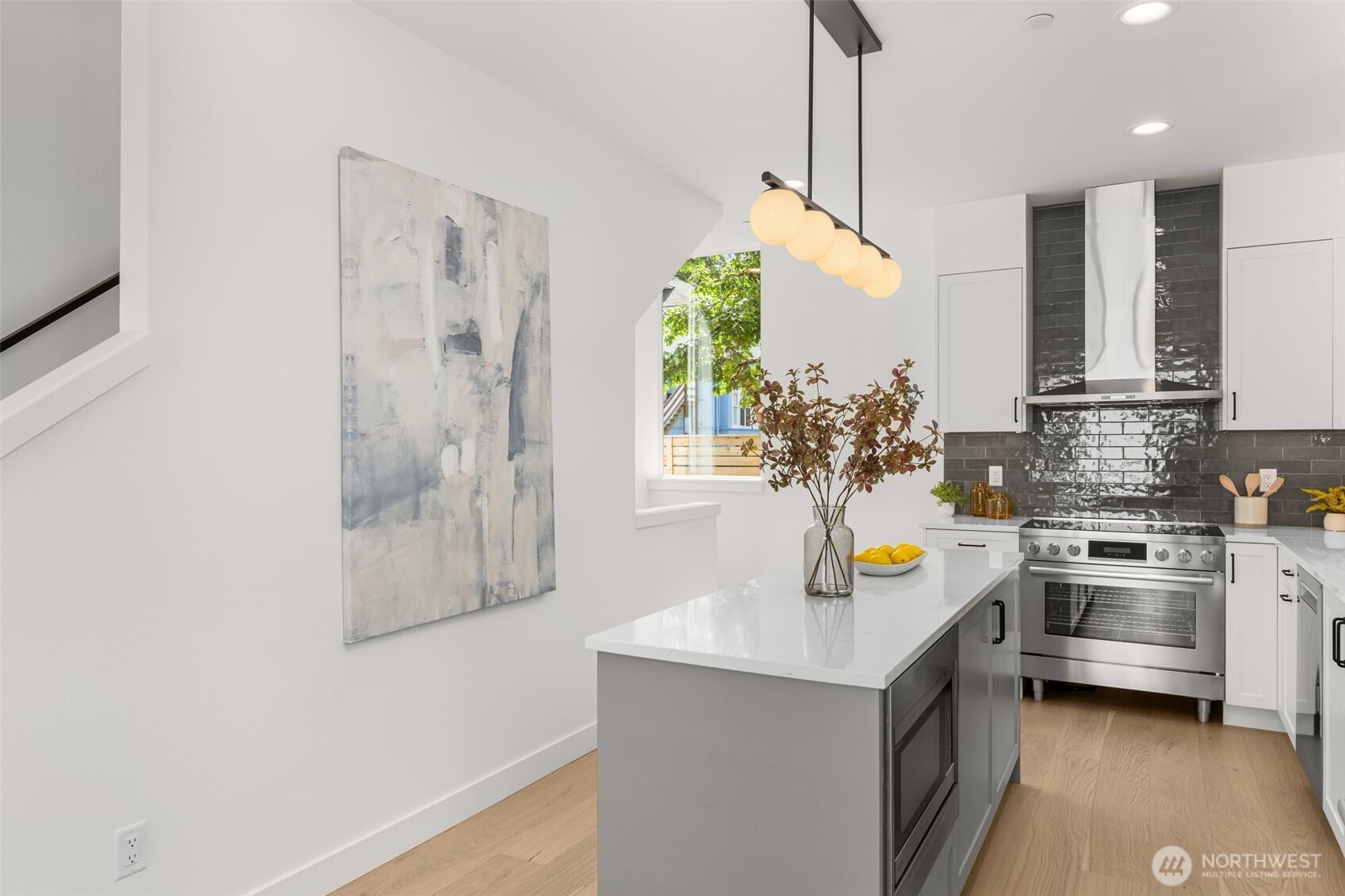 1627 B 21st Avenue , Seattle, WA 98122