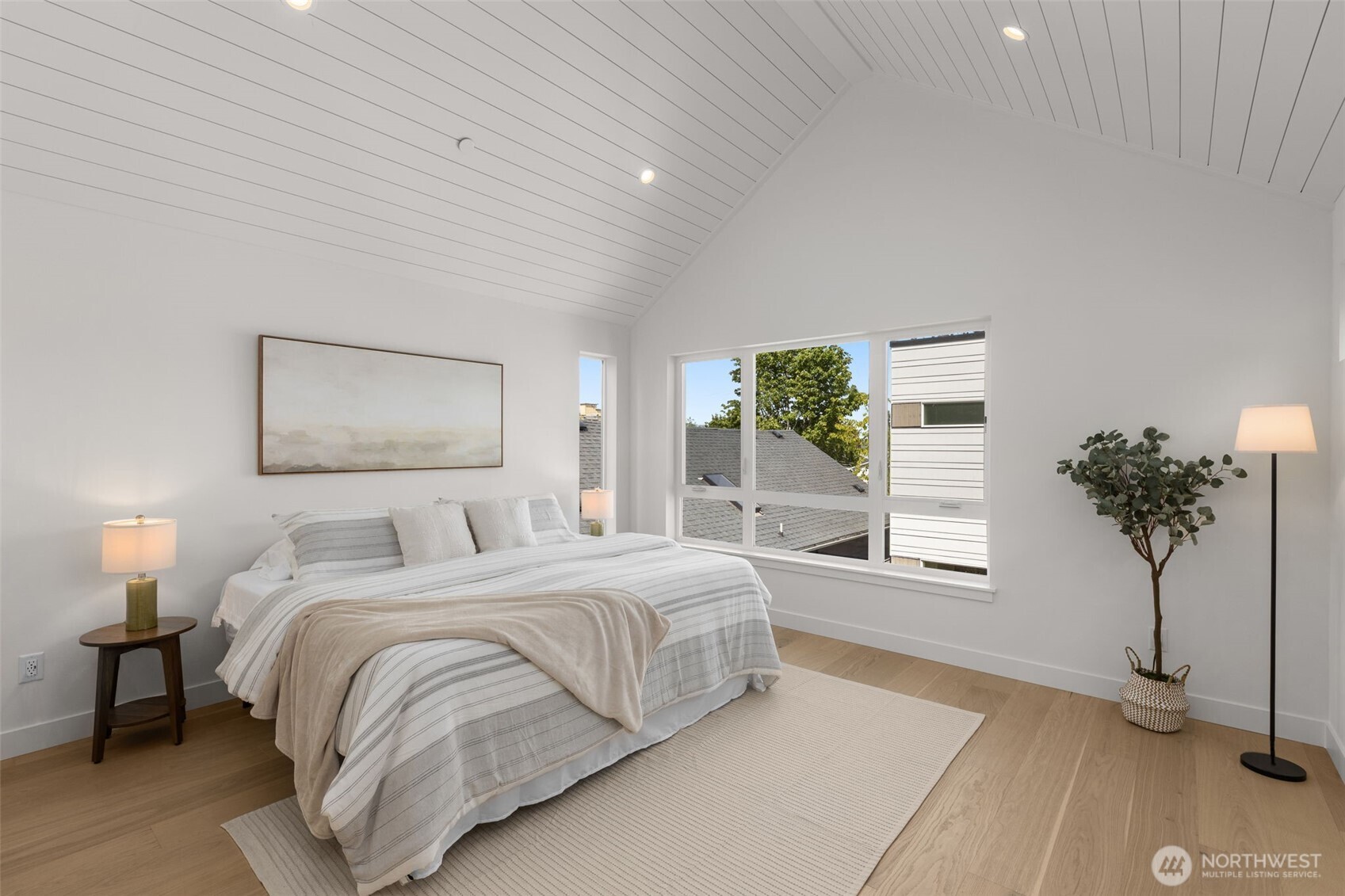 1627 B 21st Avenue , Seattle, WA 98122