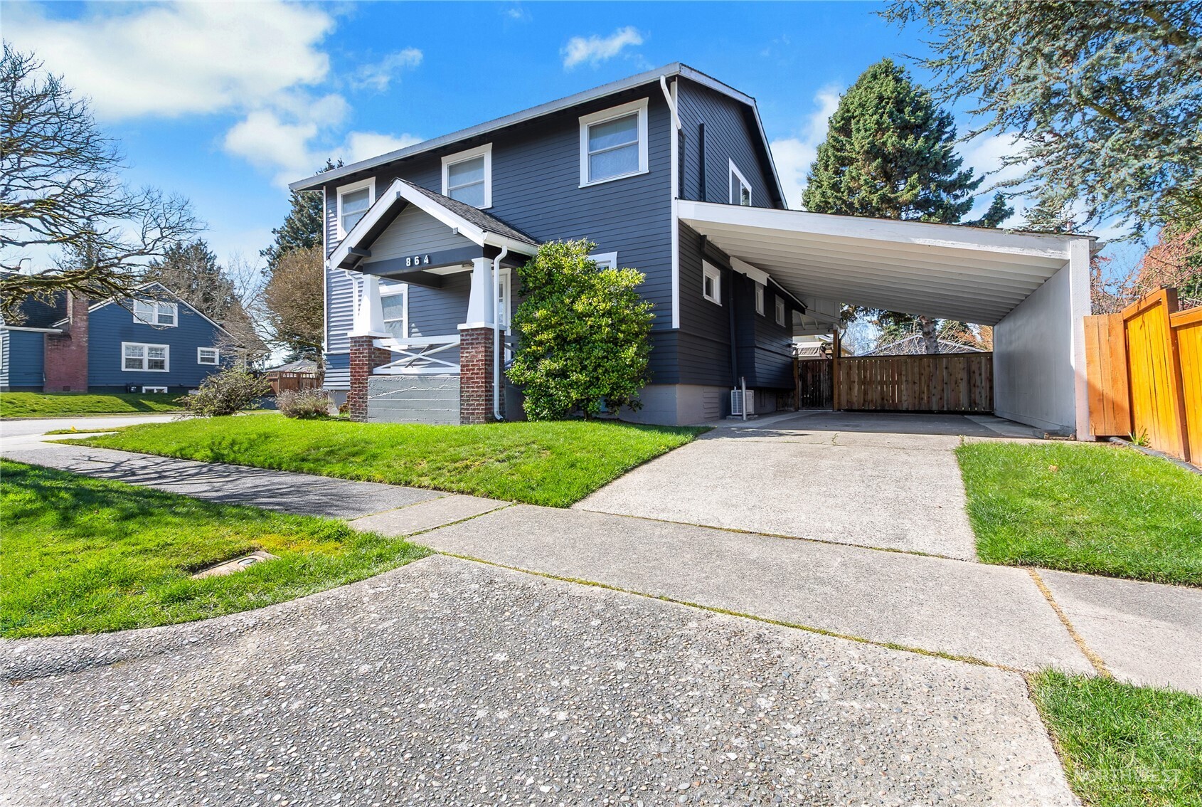 864 S Fife Street , Tacoma, WA 98405