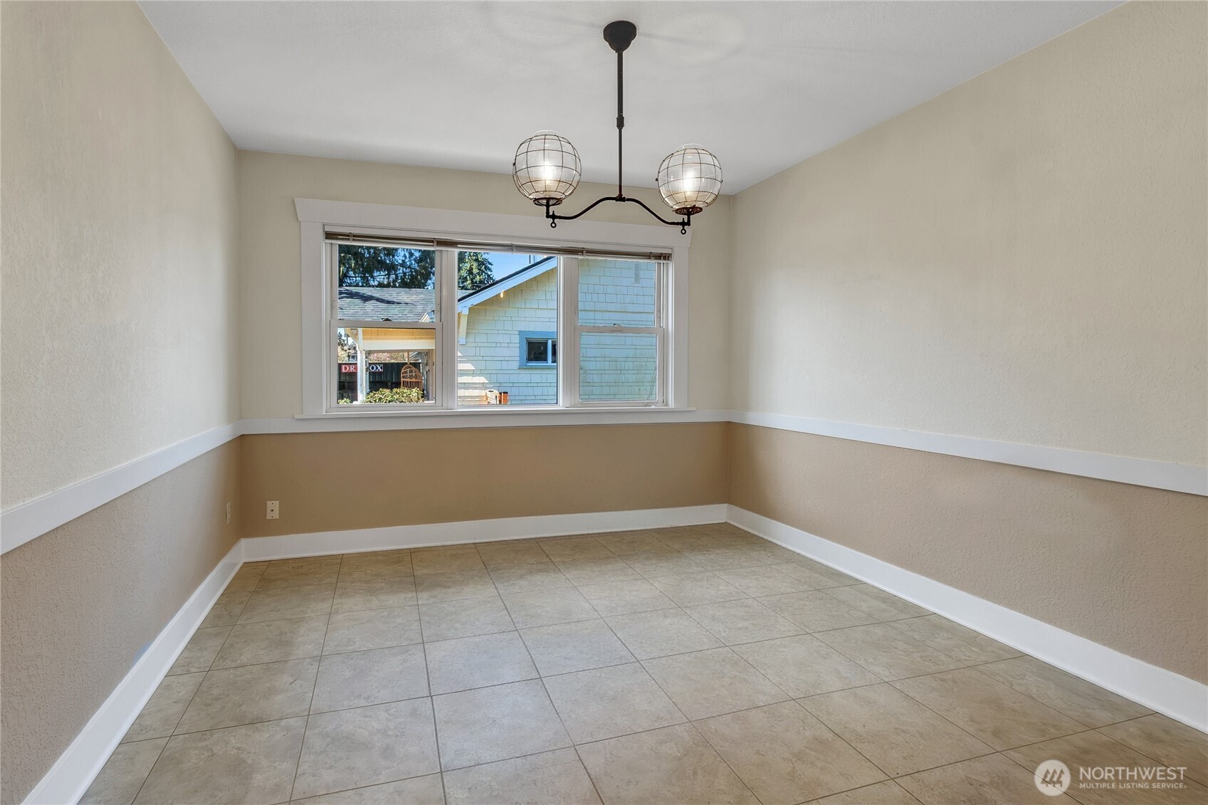 864 S Fife Street , Tacoma, WA 98405