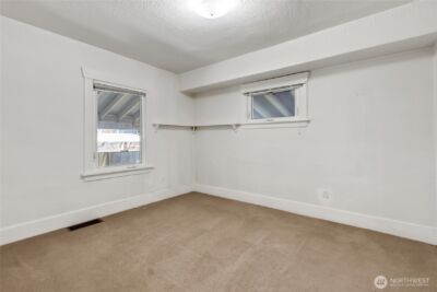 864 S Fife Street , Tacoma, WA 98405 - Photo 12