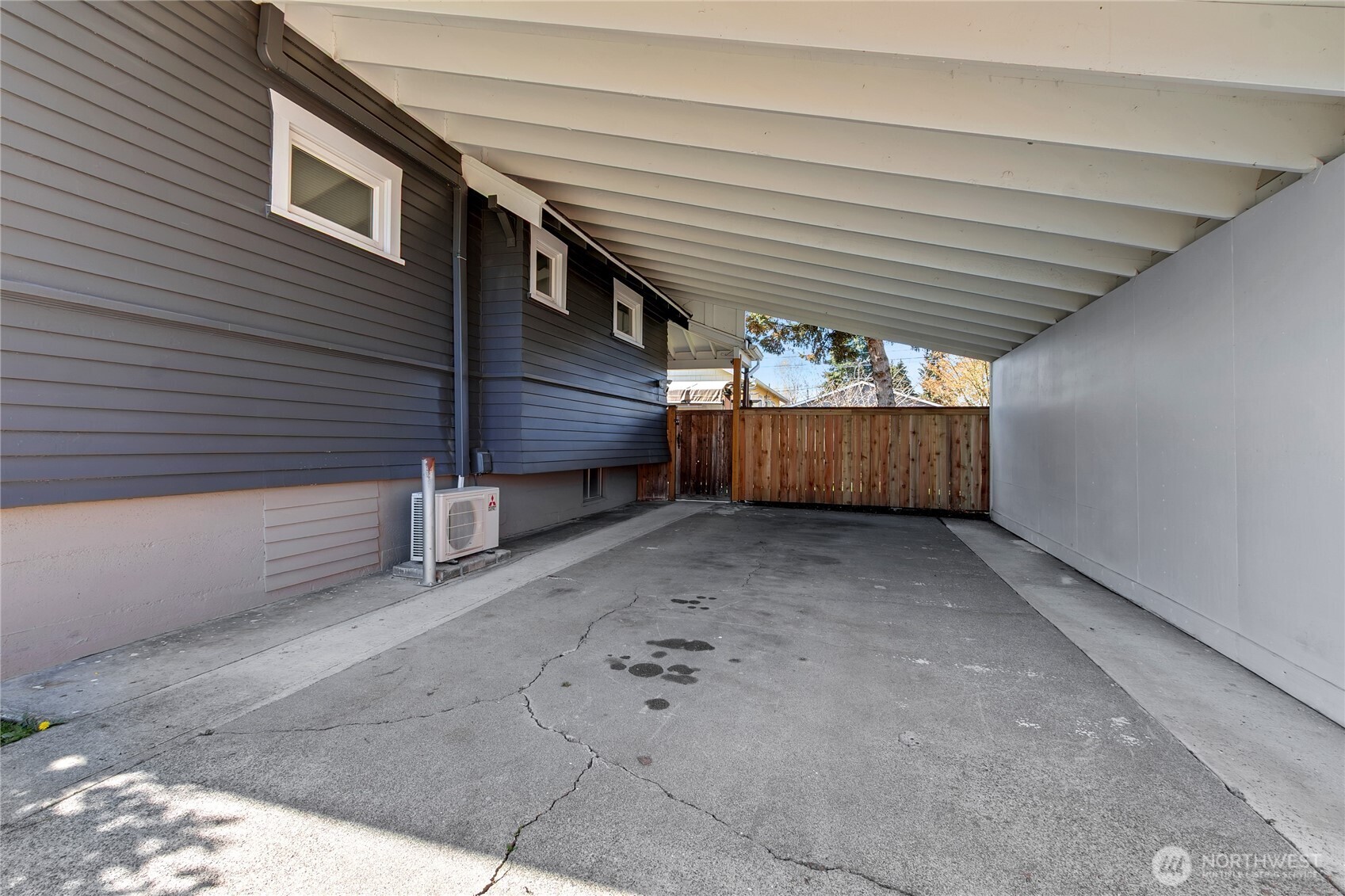 864 S Fife Street , Tacoma, WA 98405