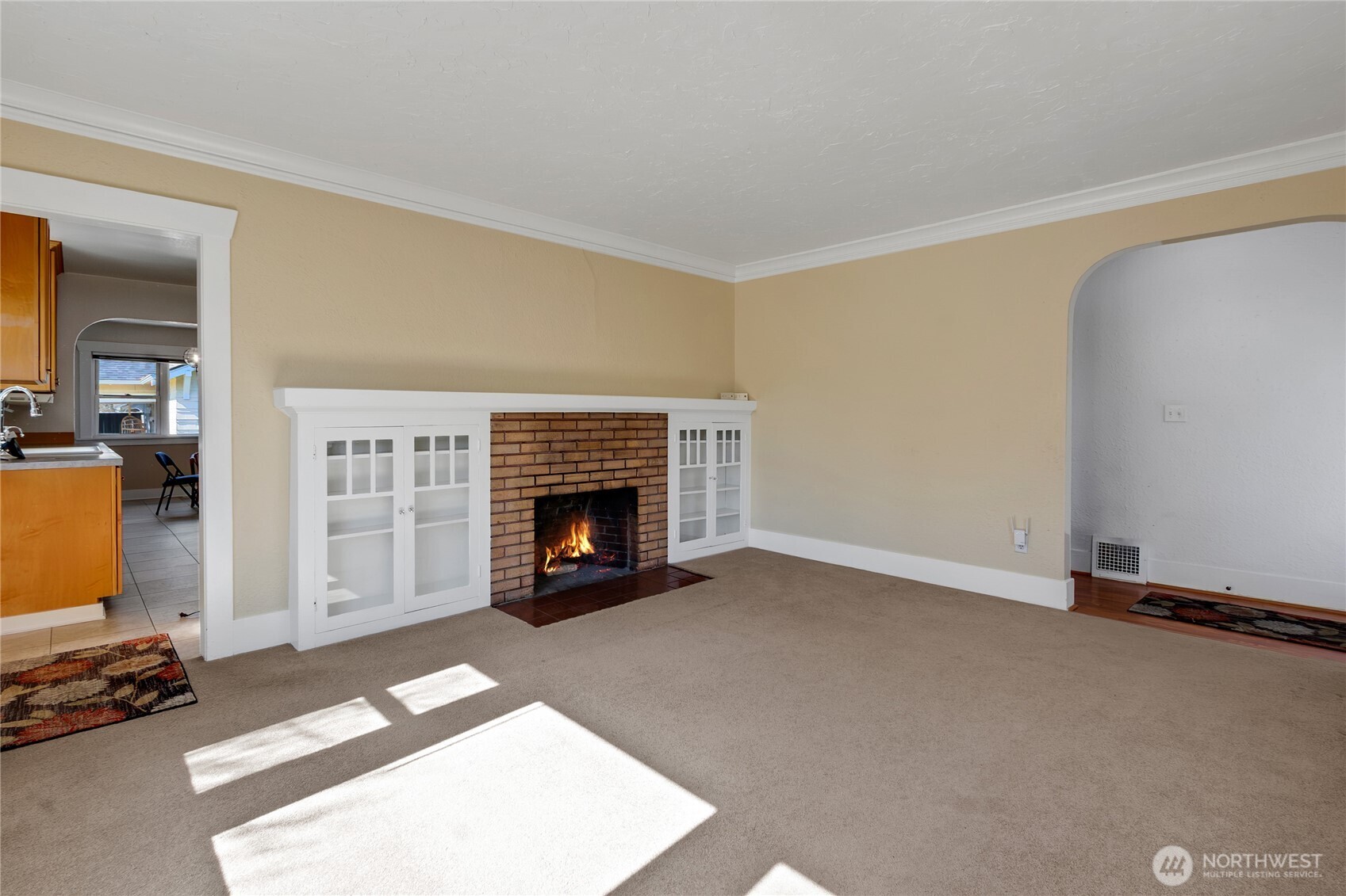 864 S Fife Street , Tacoma, WA 98405