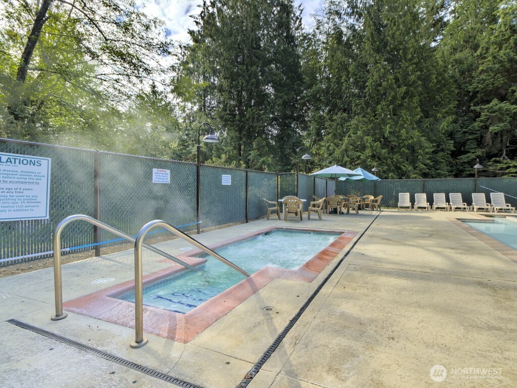 625 E Pointes Drive W, Shelton, WA 98584