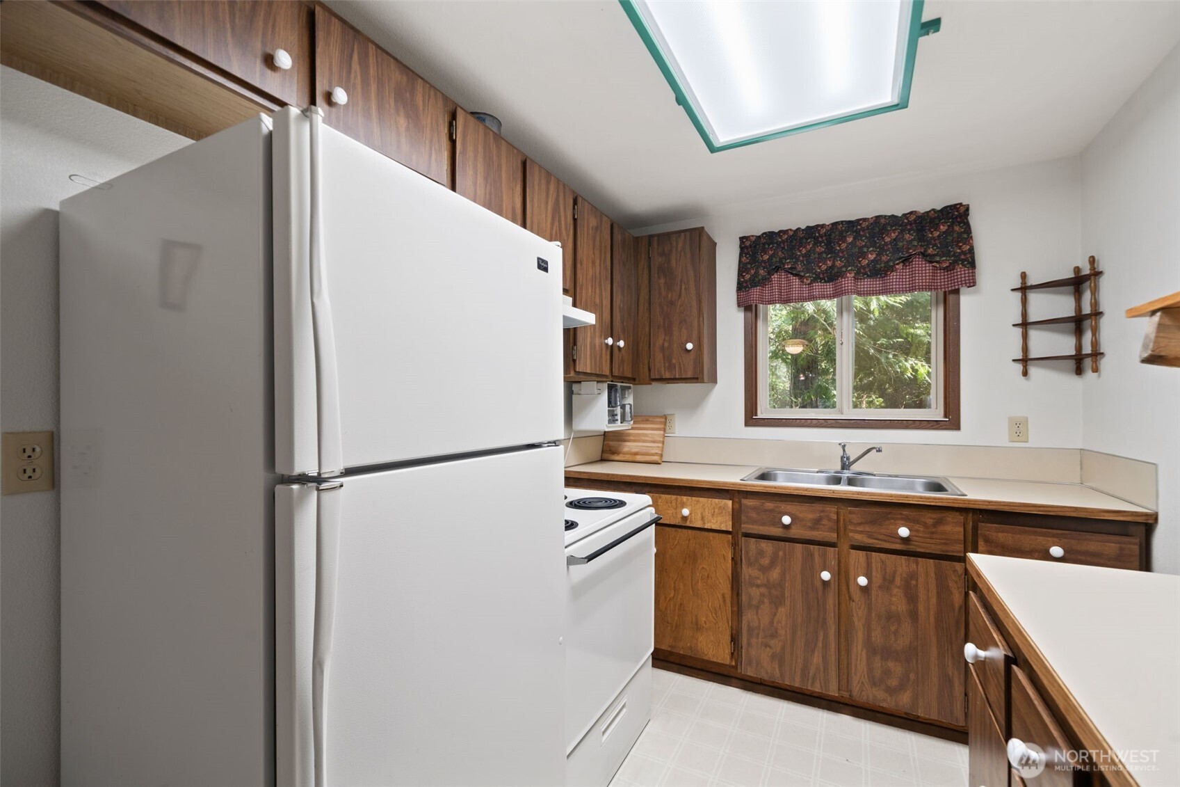 625 E Pointes Drive W, Shelton, WA 98584