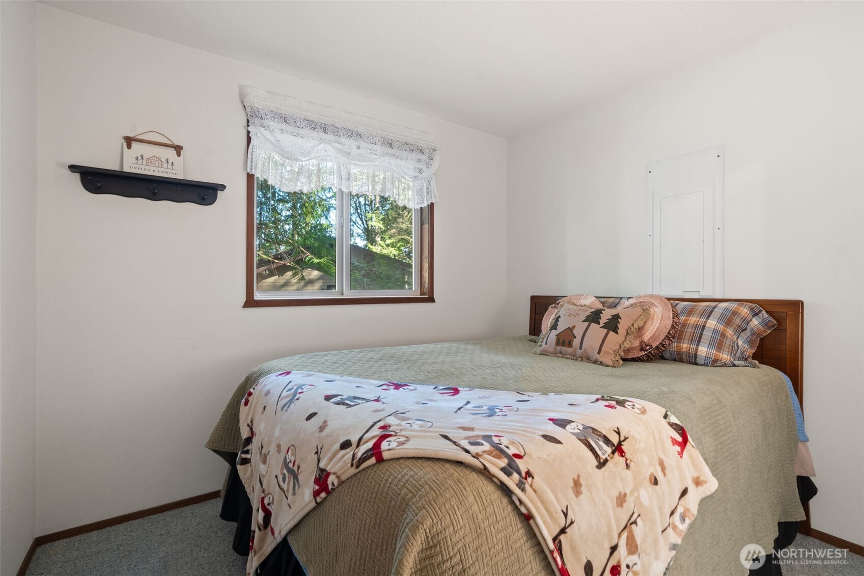 625 E Pointes Drive W, Shelton, WA 98584