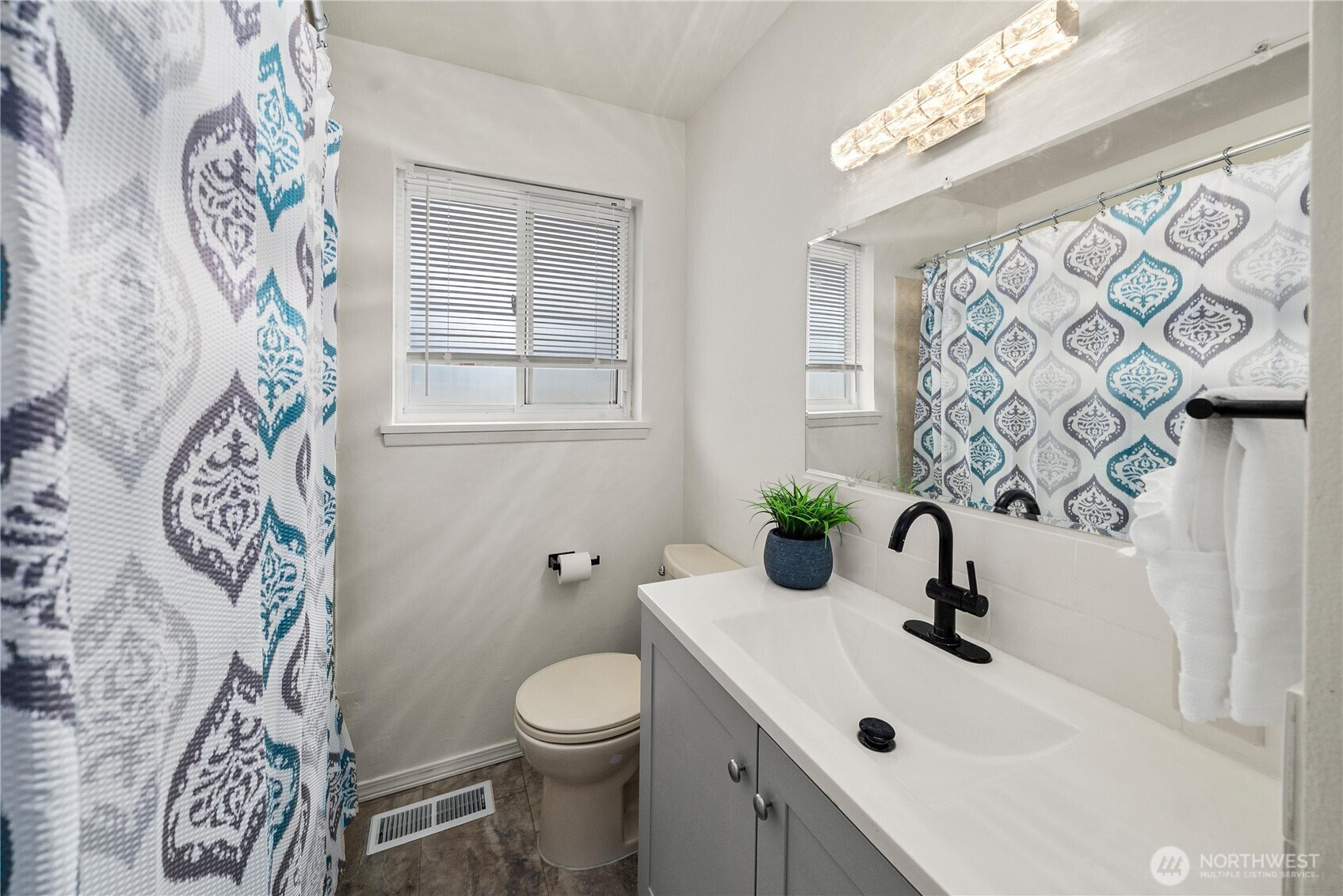 4503 S Webster Street , Seattle, WA 98118