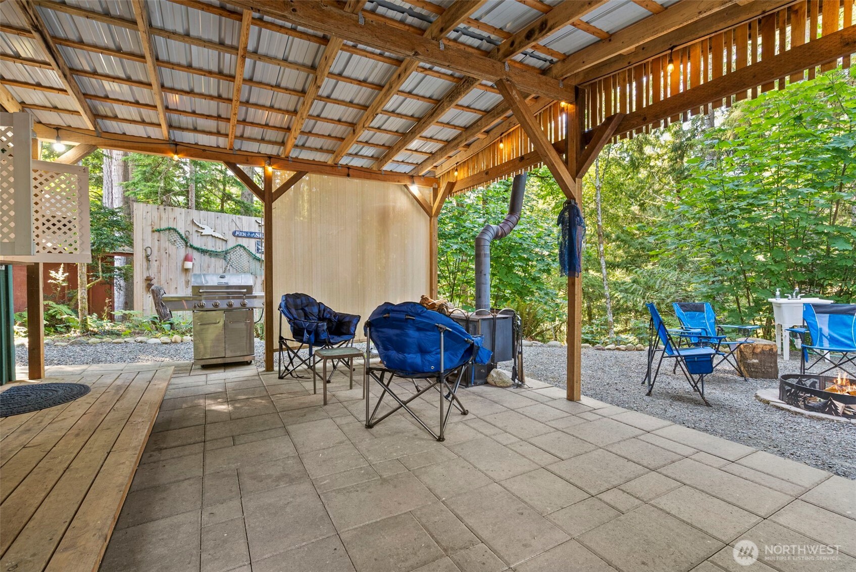 560 N Beacon Point Loop N, Lilliwaup, WA 98555