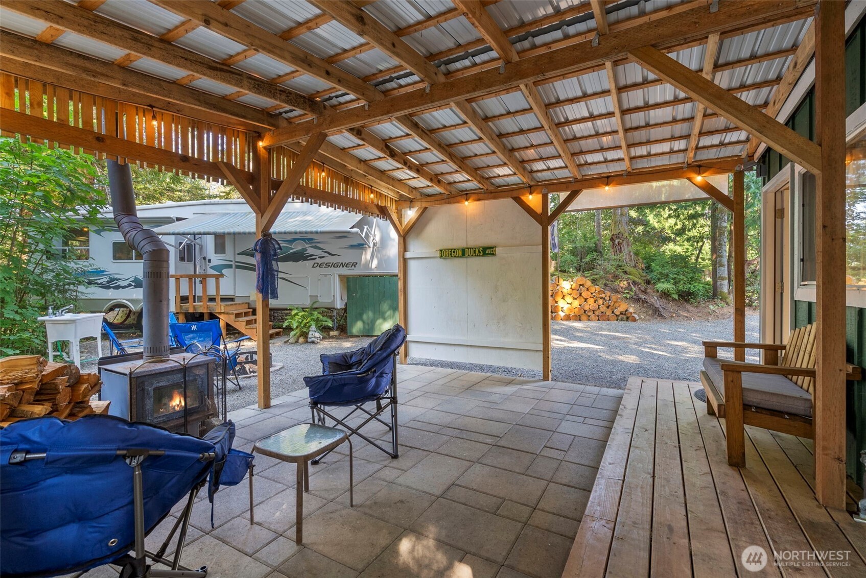 560 N Beacon Point Loop N, Lilliwaup, WA 98555