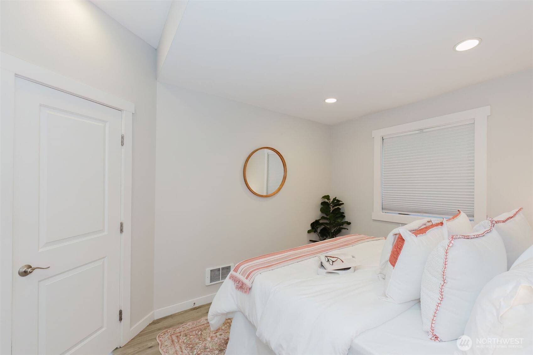 3032 S Dawson Street , Seattle, WA 98108