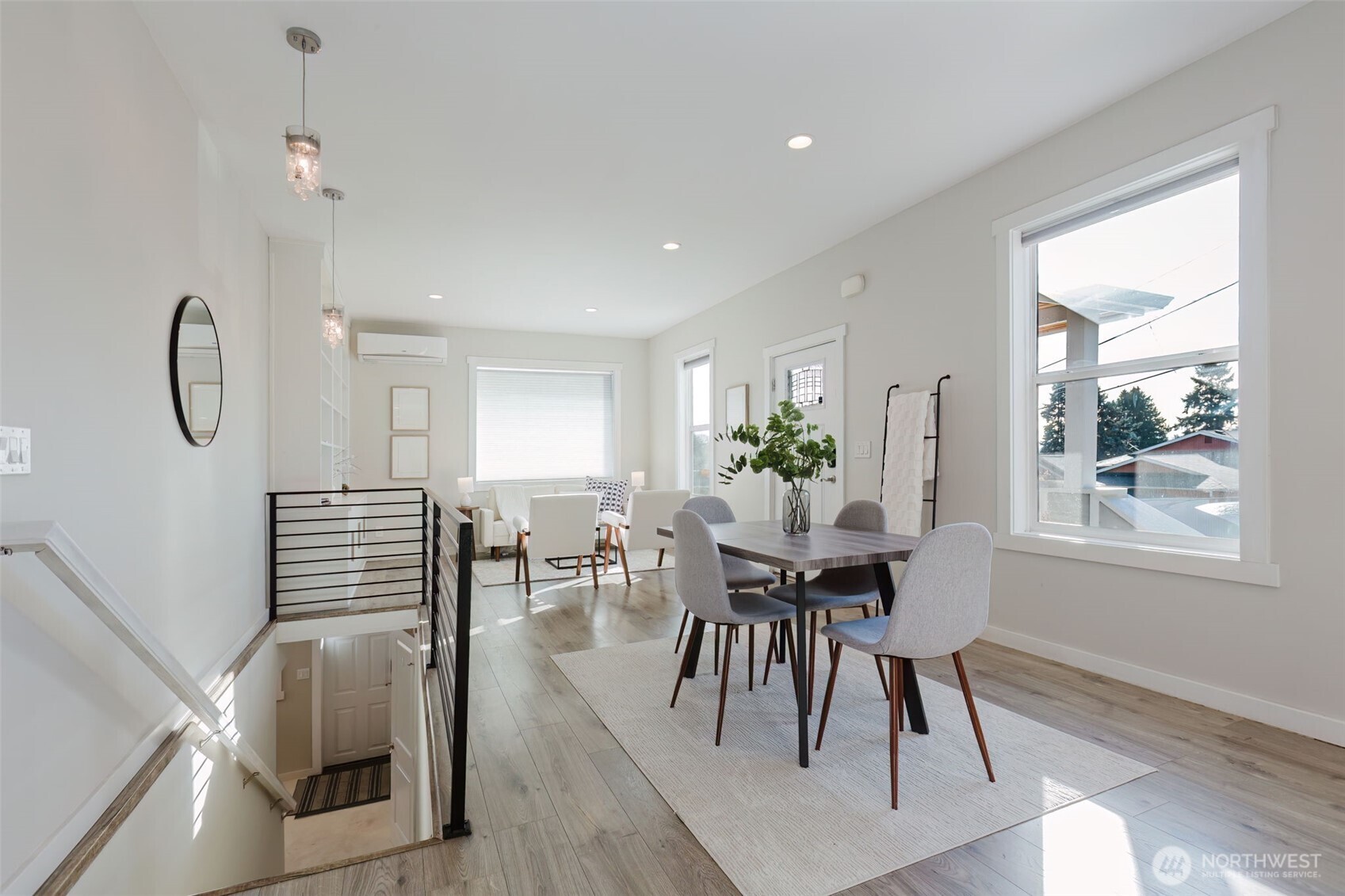 3032 S Dawson Street , Seattle, WA 98108