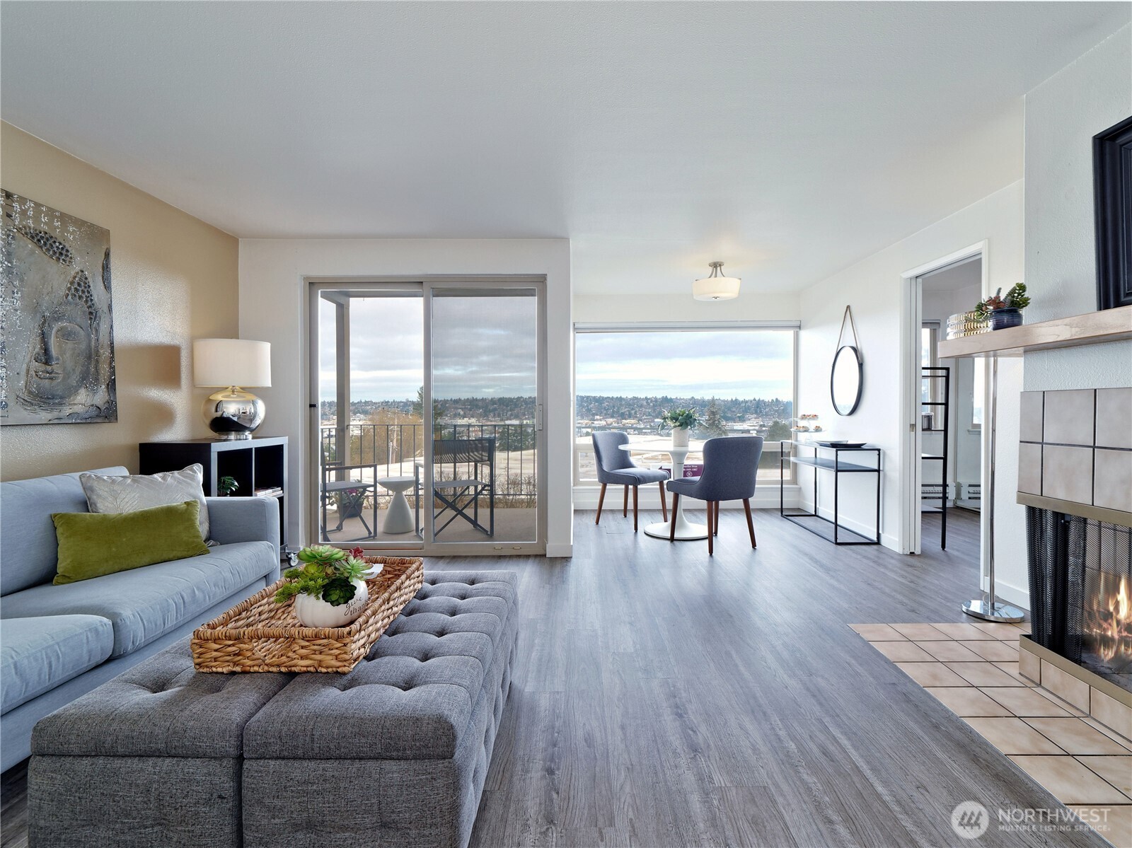 3700 25th Place W #202, Seattle, WA 98199