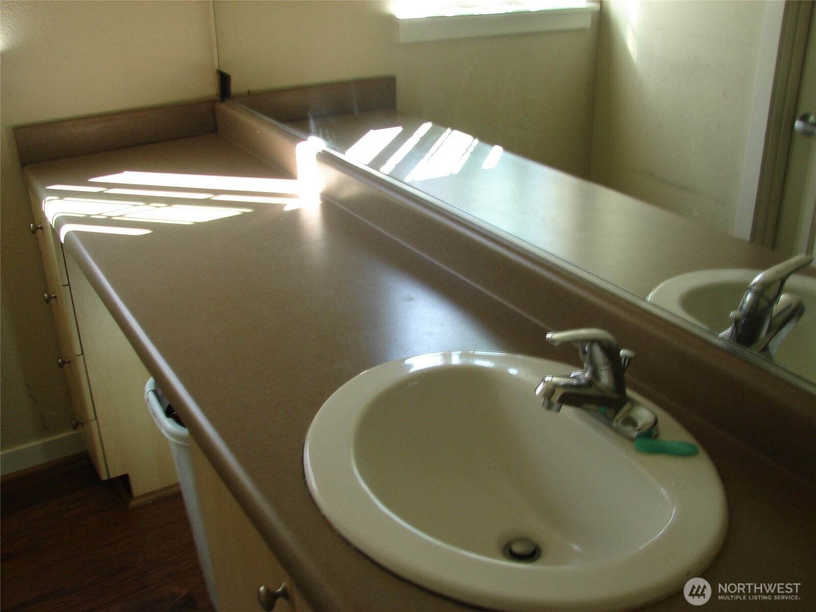 10605 SE 261st Place #D302, Kent, WA 98030