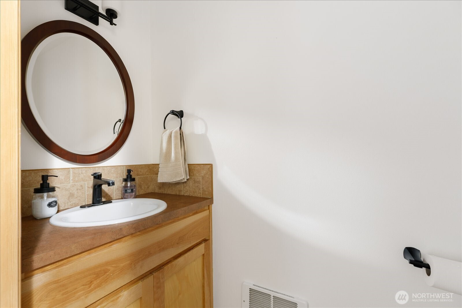 1035 W Starflower Road , Oak Harbor, WA 98277