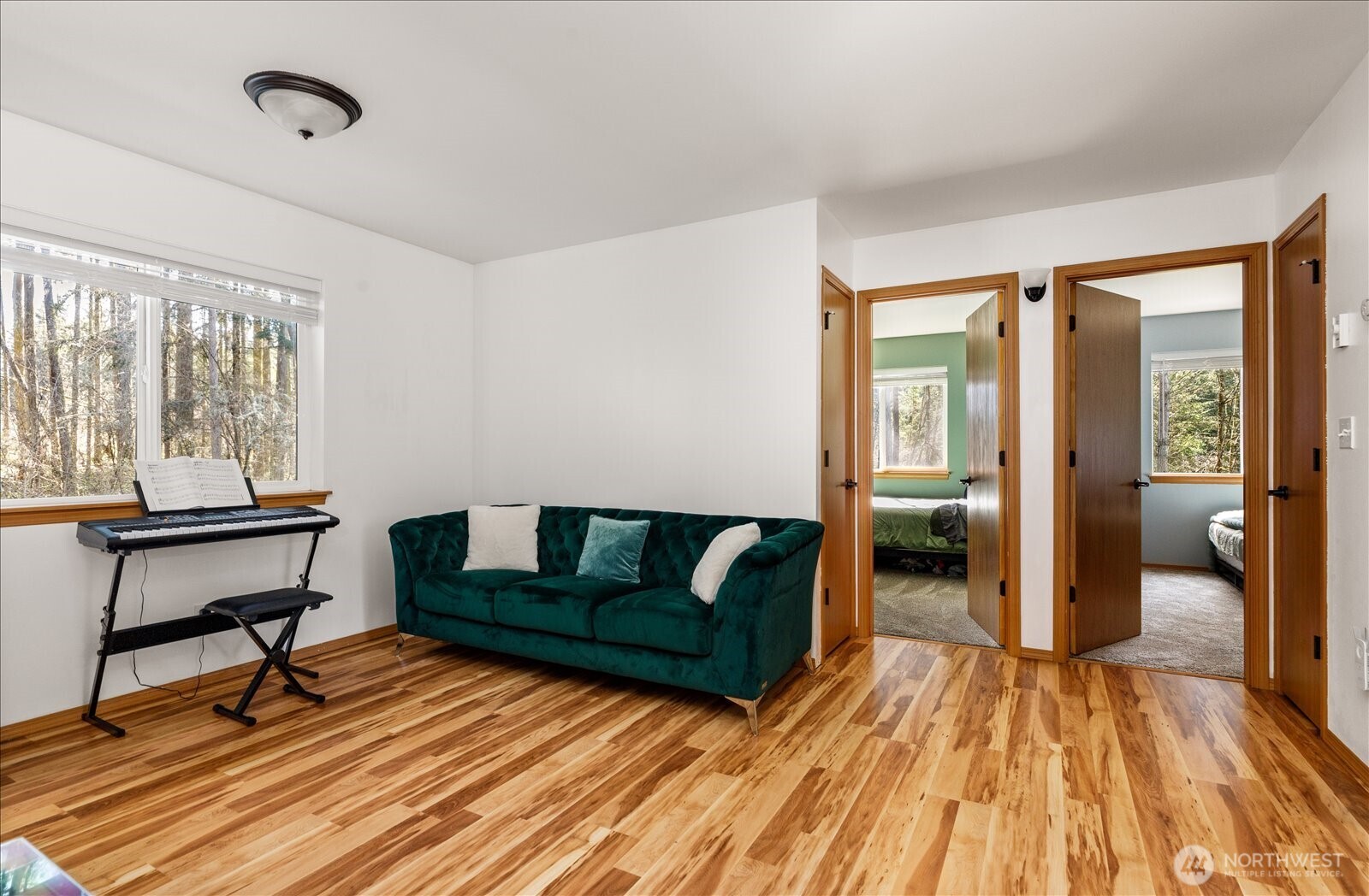 1035 W Starflower Road , Oak Harbor, WA 98277