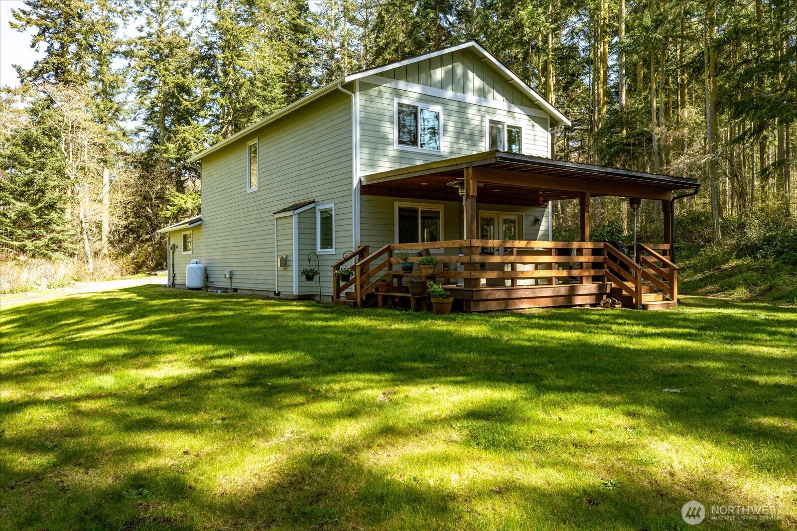 1035 W Starflower Road , Oak Harbor, WA 98277