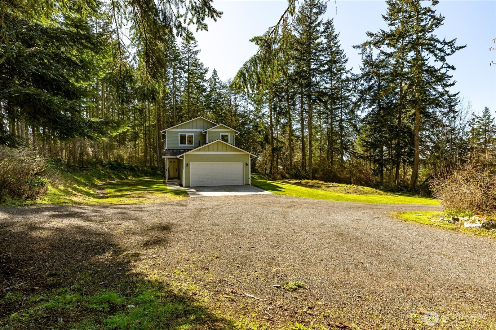 1035 W Starflower Road , Oak Harbor, WA 98277