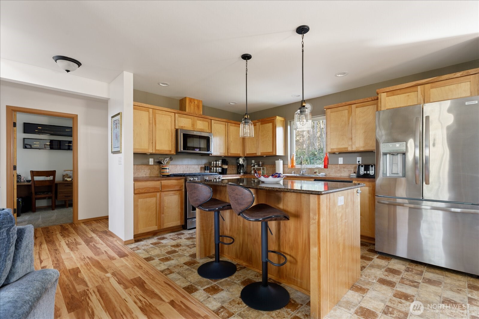 1035 W Starflower Road , Oak Harbor, WA 98277