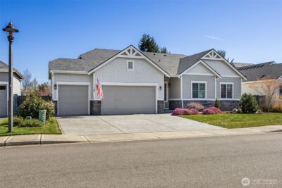15715 133rd Avenue E, Puyallup, WA 98374 - Photo 2