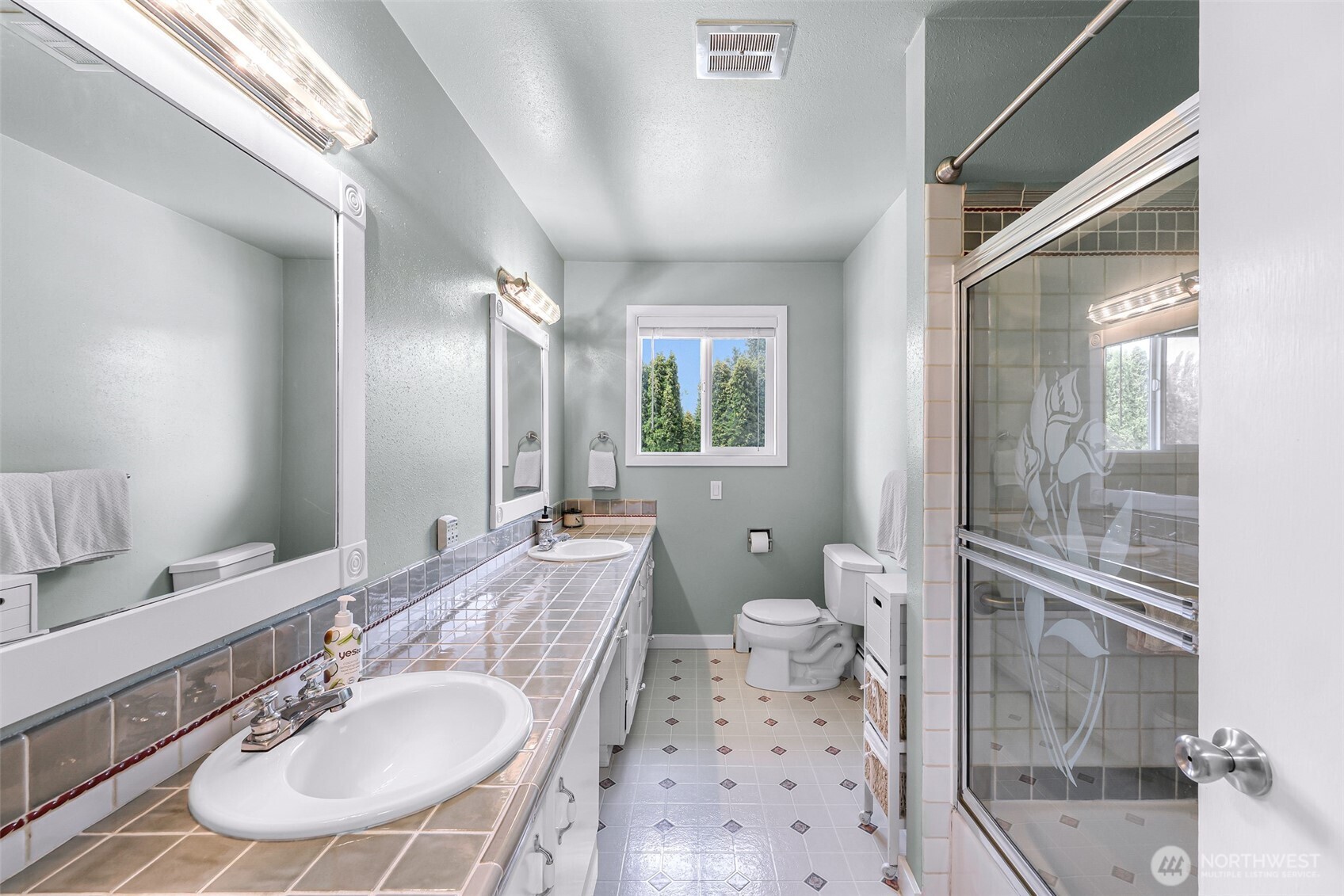 2721 Mcleod Road , Bellingham, WA 98225