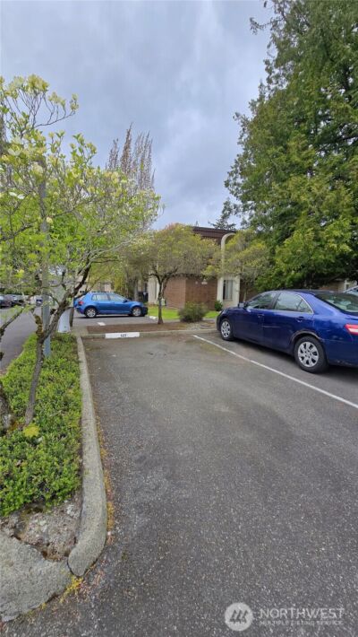 11010 NE 68th Street #627, Kirkland, WA 98033 - Photo 10