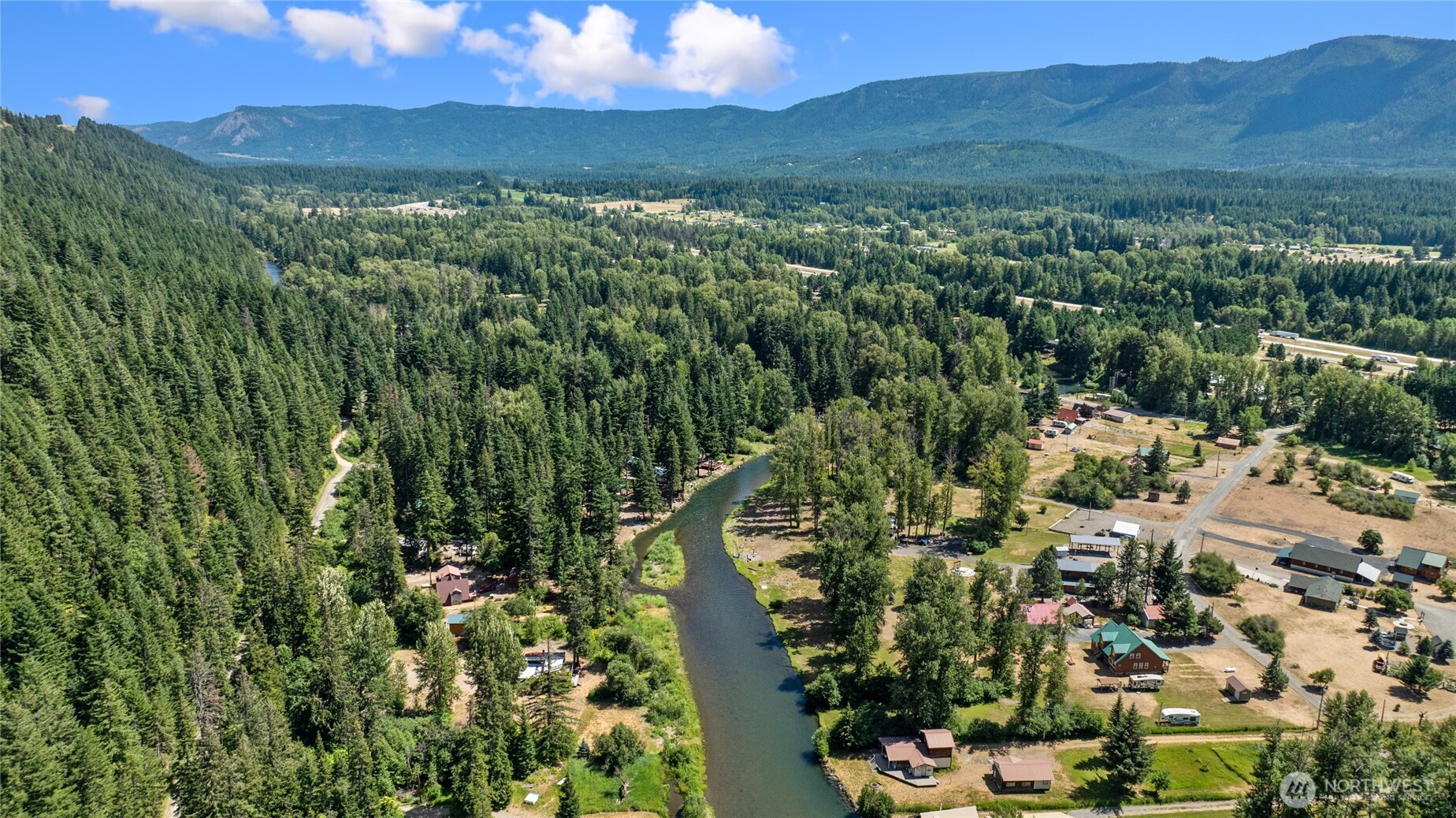 530 Elk Meadows Road , Cle Elum, WA 98922