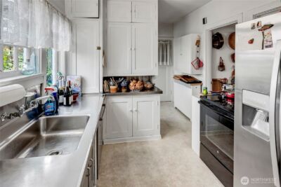 1612 22nd Avenue E, Seattle, WA 98112 - Photo 11