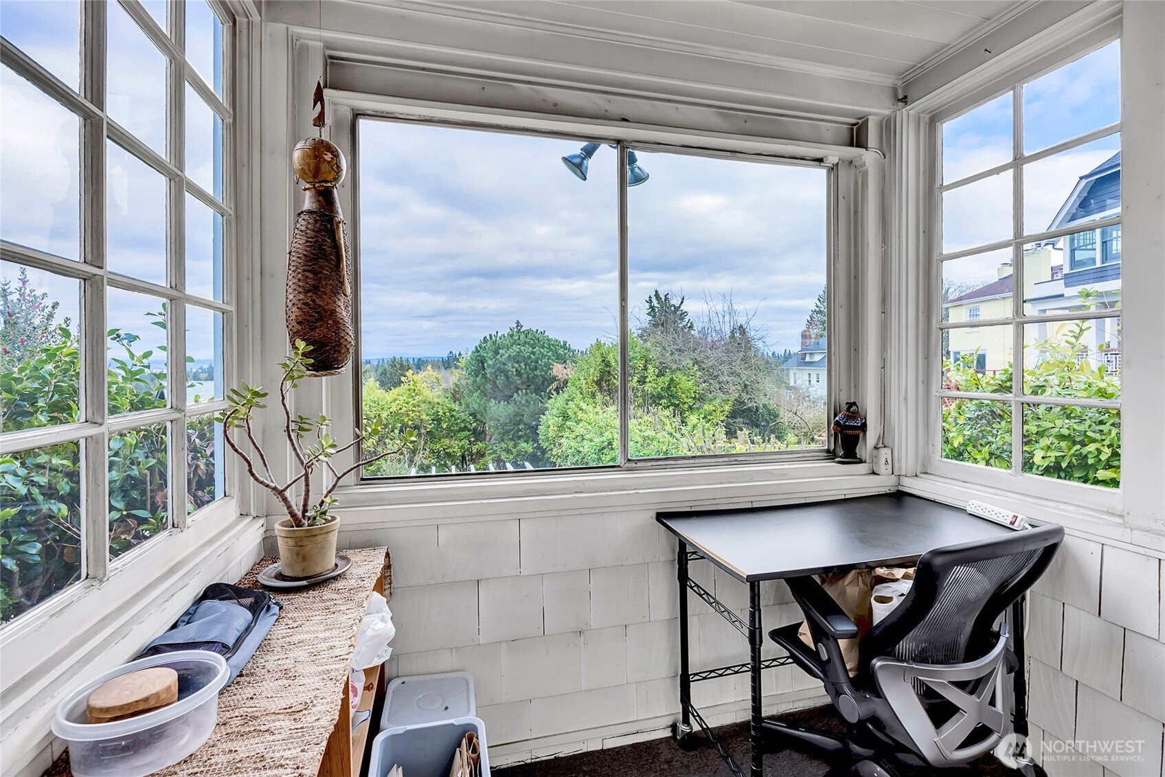 1612 22nd Avenue E, Seattle, WA 98112