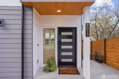 9013 14th Avenue SW, Seattle, WA 98106 - Photo 2