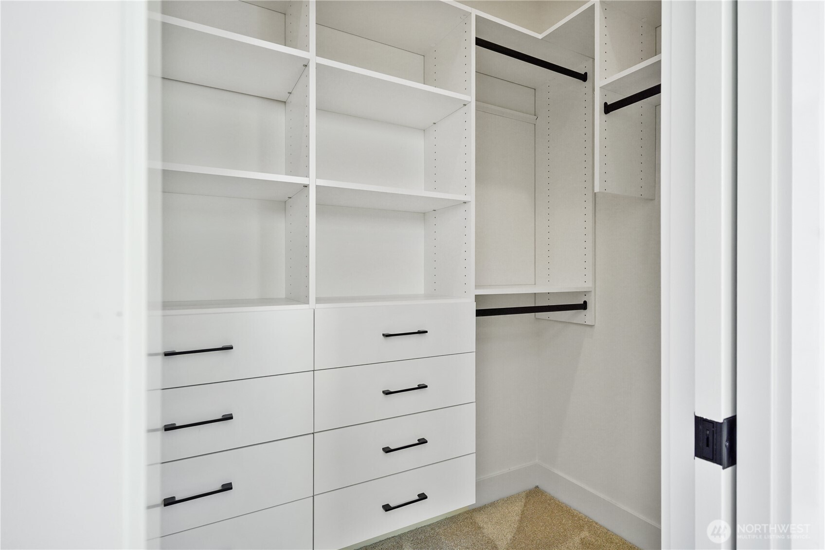 9013 14th Avenue SW, Seattle, WA 98106