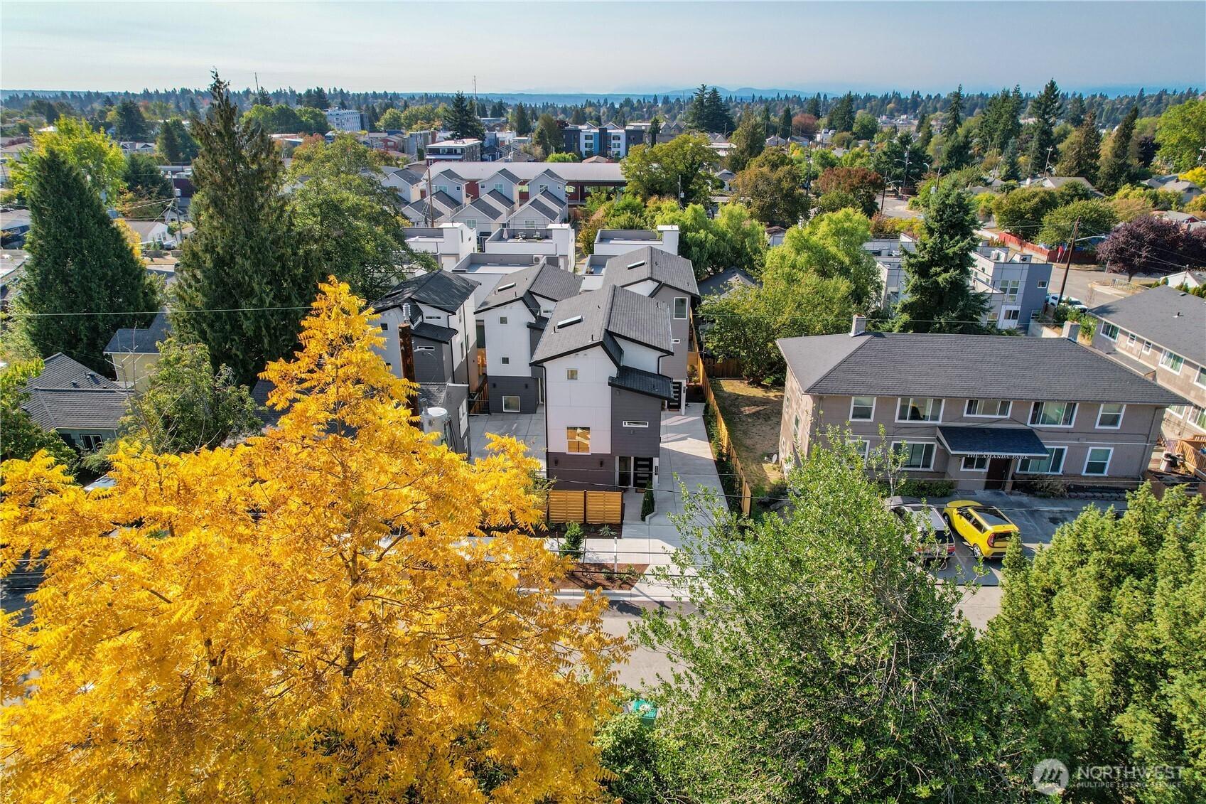 9013 14th Avenue SW, Seattle, WA 98106