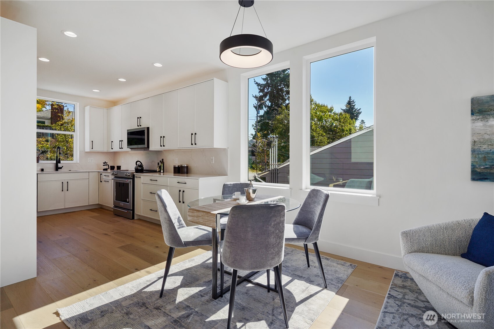 9013 14th Avenue SW, Seattle, WA 98106