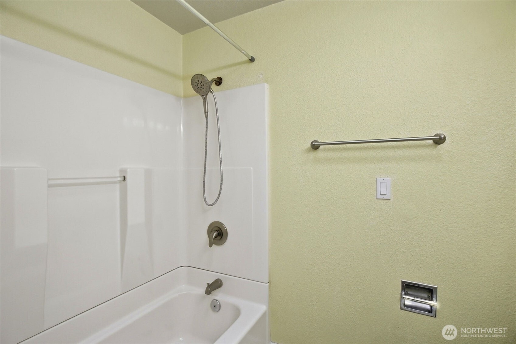 708 N L Street #2, Tacoma, WA 98403