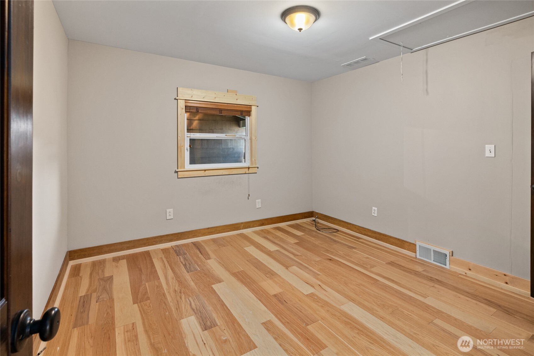 115 E Third Street , Cle Elum, WA 98922