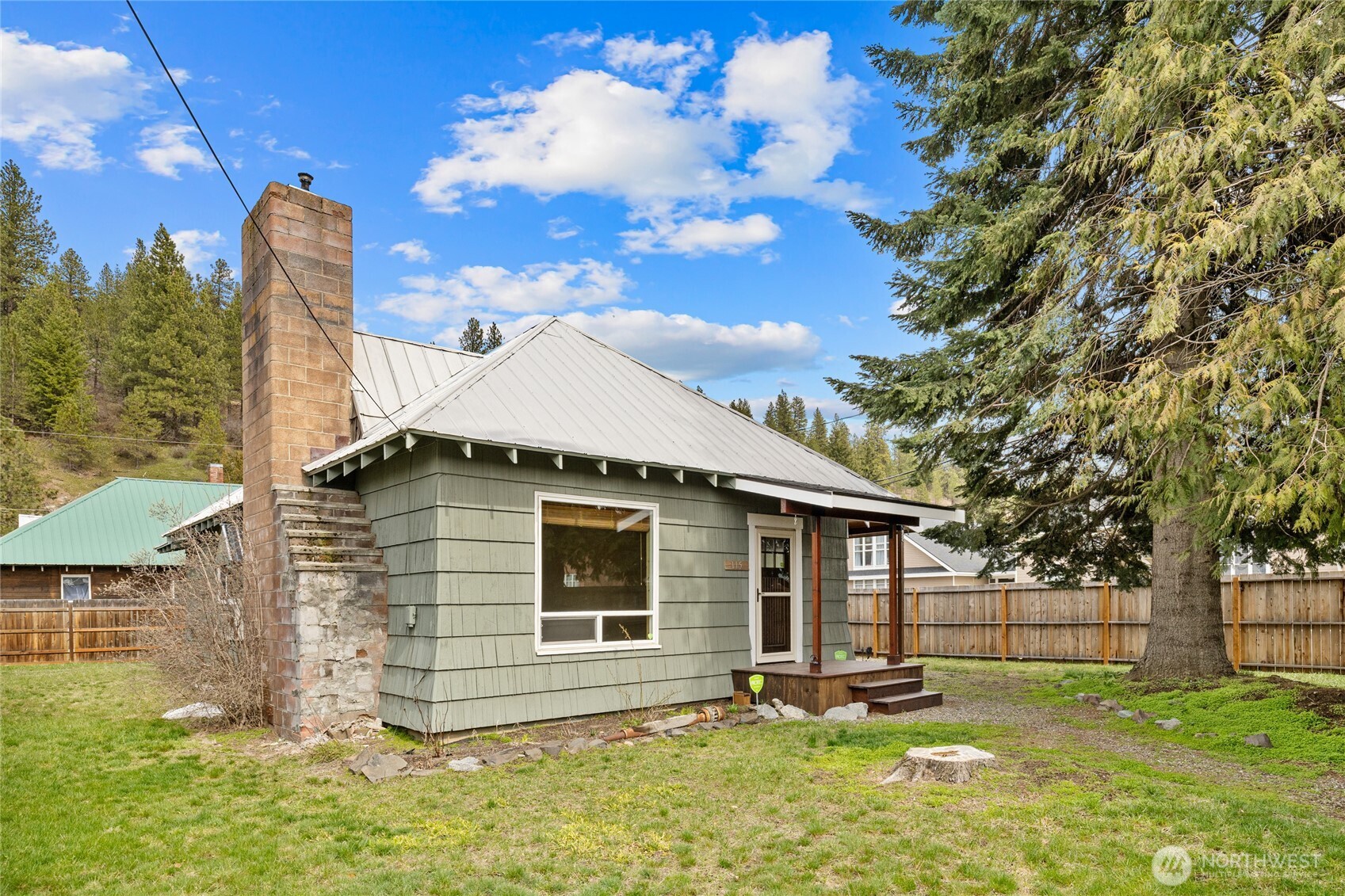115 E Third Street , Cle Elum, WA 98922