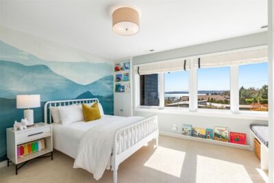 2506 W Halladay Street , Seattle, WA 98199 - Photo 25