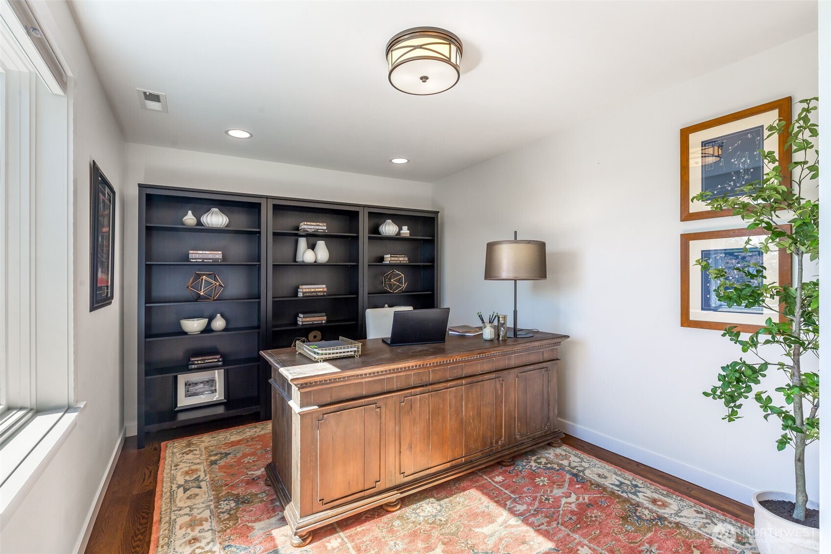 2506 W Halladay Street , Seattle, WA 98199