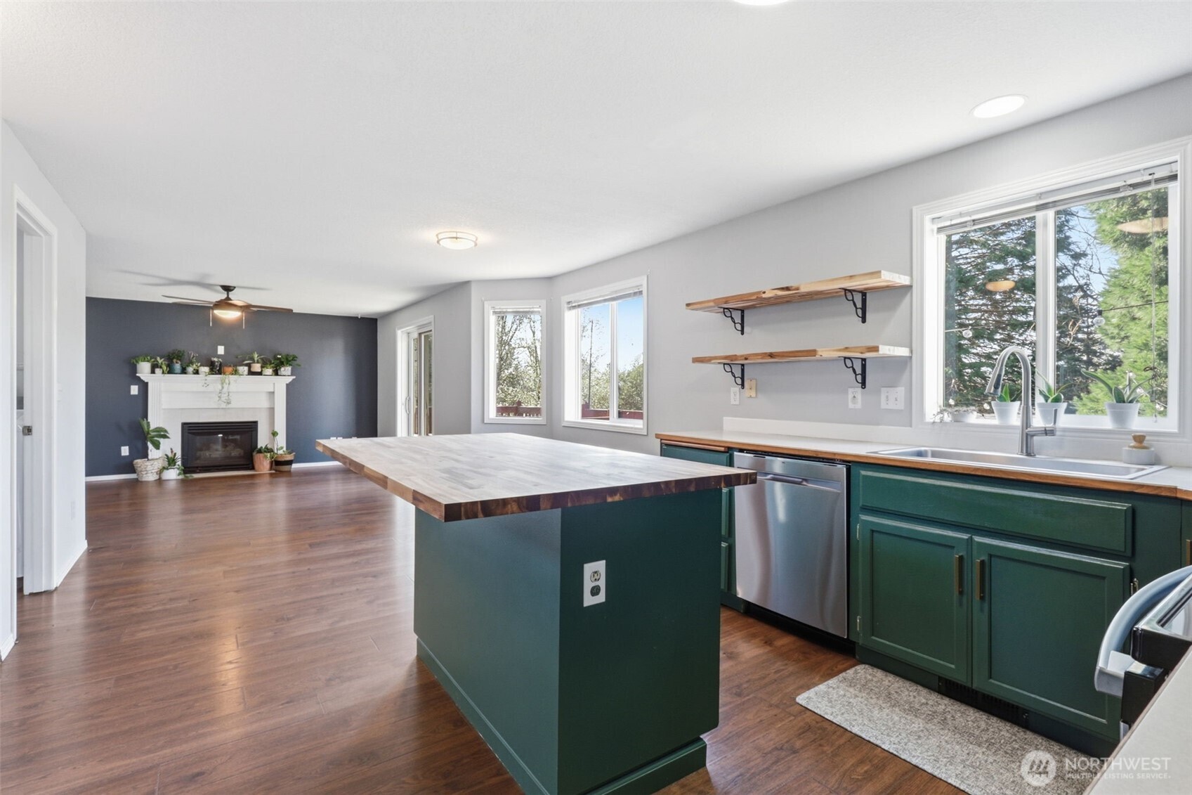 728 E Heritage Loop , La Center, WA 98629