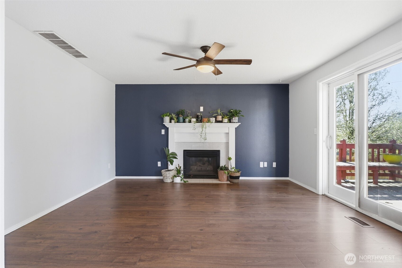 728 E Heritage Loop , La Center, WA 98629