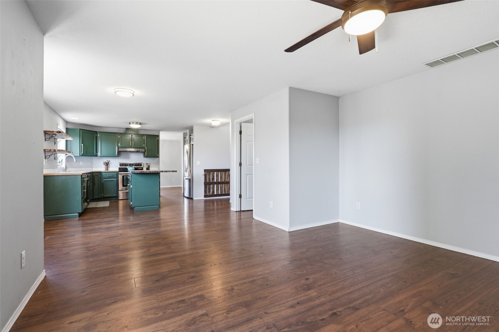 728 E Heritage Loop , La Center, WA 98629