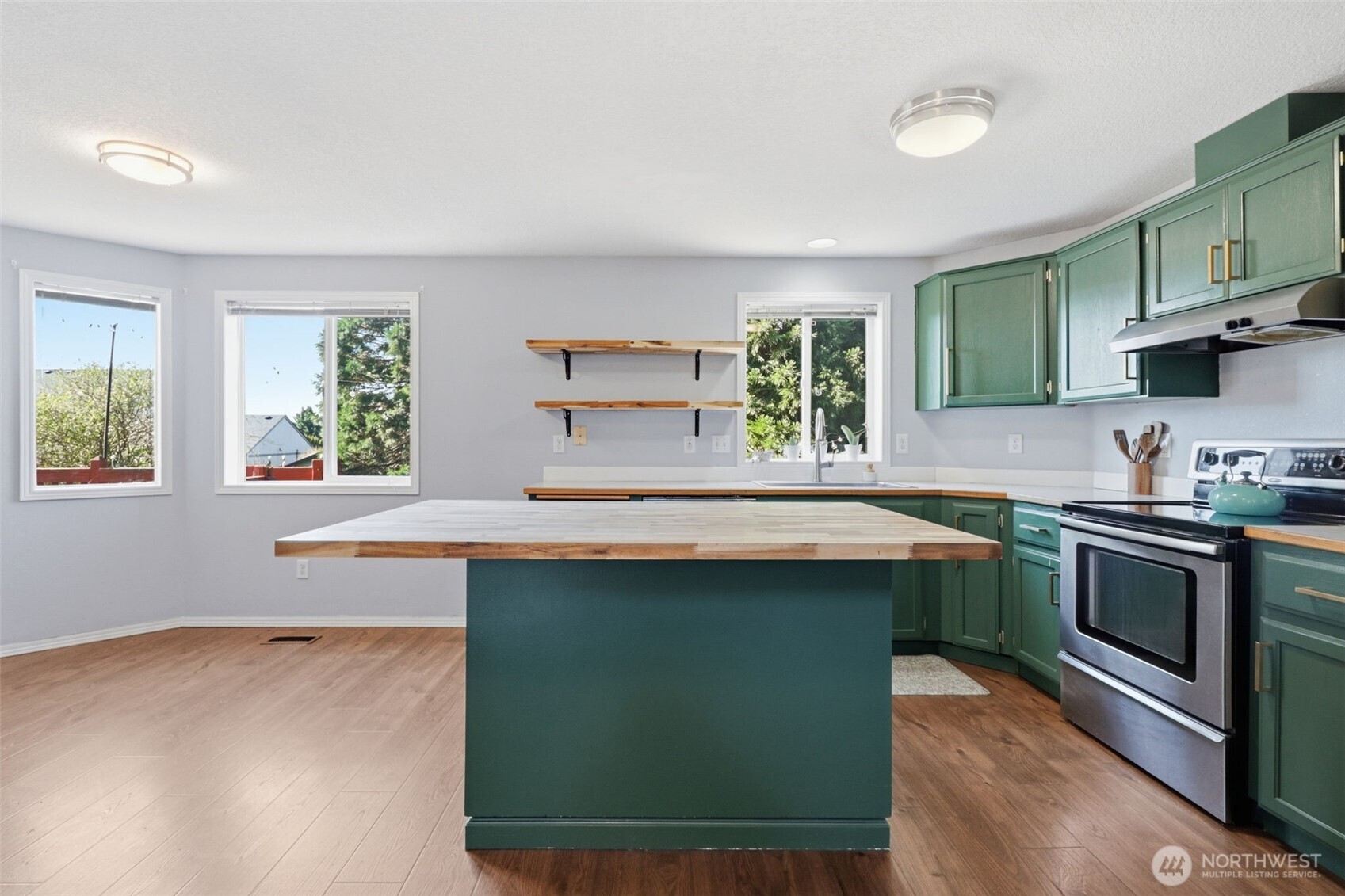 728 E Heritage Loop , La Center, WA 98629