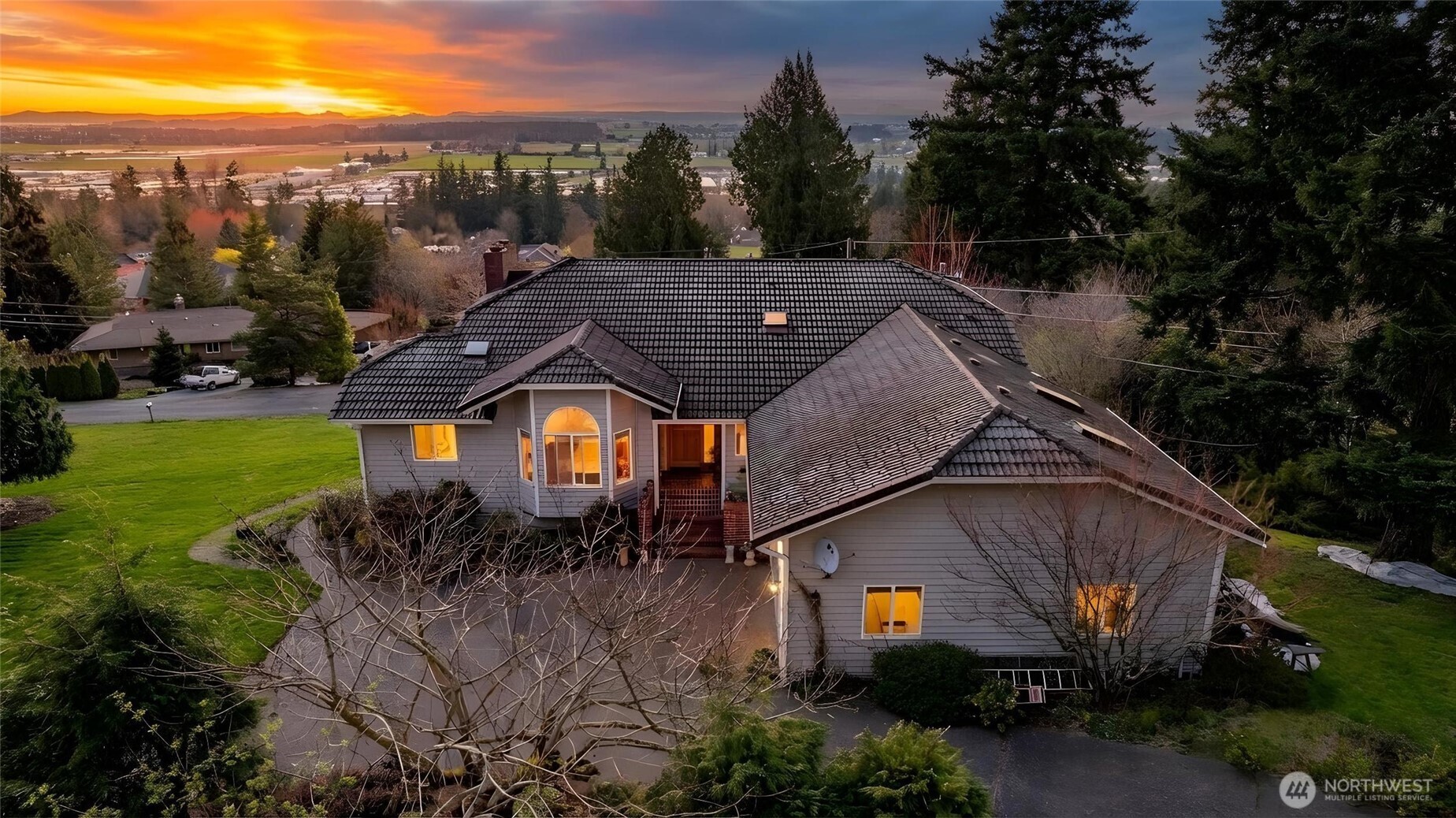 17290 Soundview Road , Mount Vernon, WA 98274