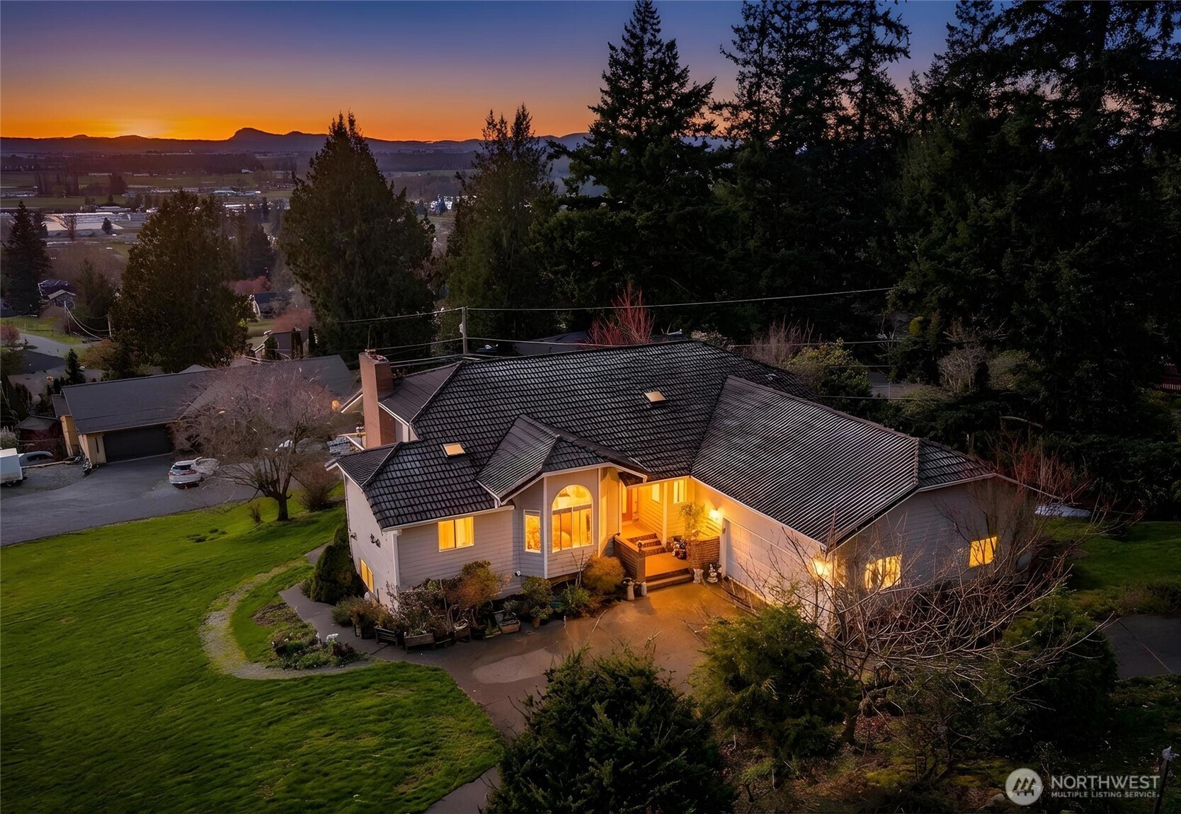 17290 Soundview Road , Mount Vernon, WA 98274