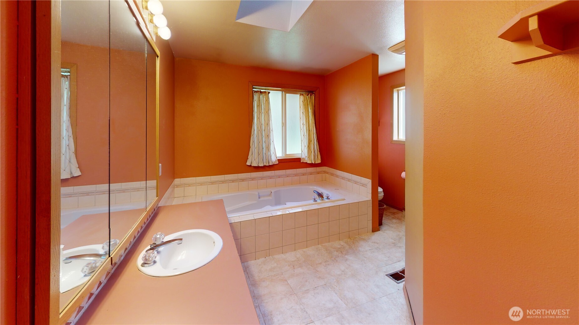 17290 Soundview Road , Mount Vernon, WA 98274