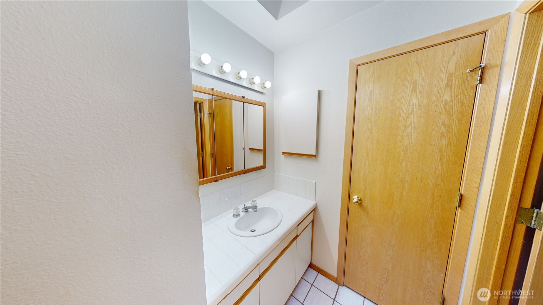 17290 Soundview Road , Mount Vernon, WA 98274