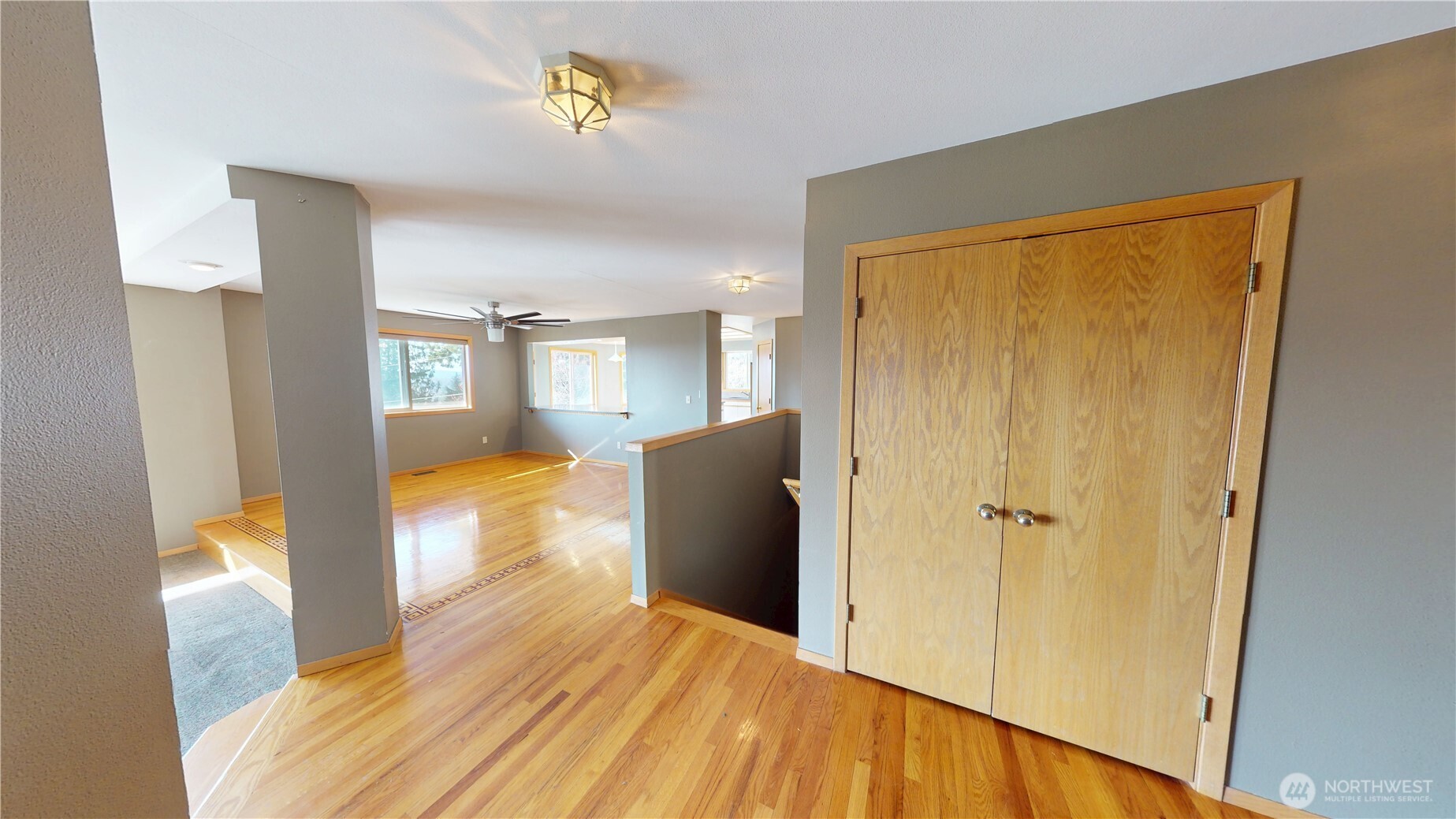 17290 Soundview Road , Mount Vernon, WA 98274