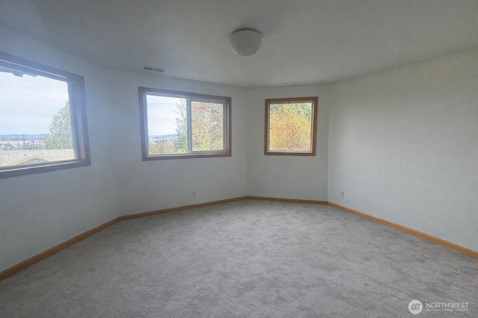 17290 Soundview Road , Mount Vernon, WA 98274