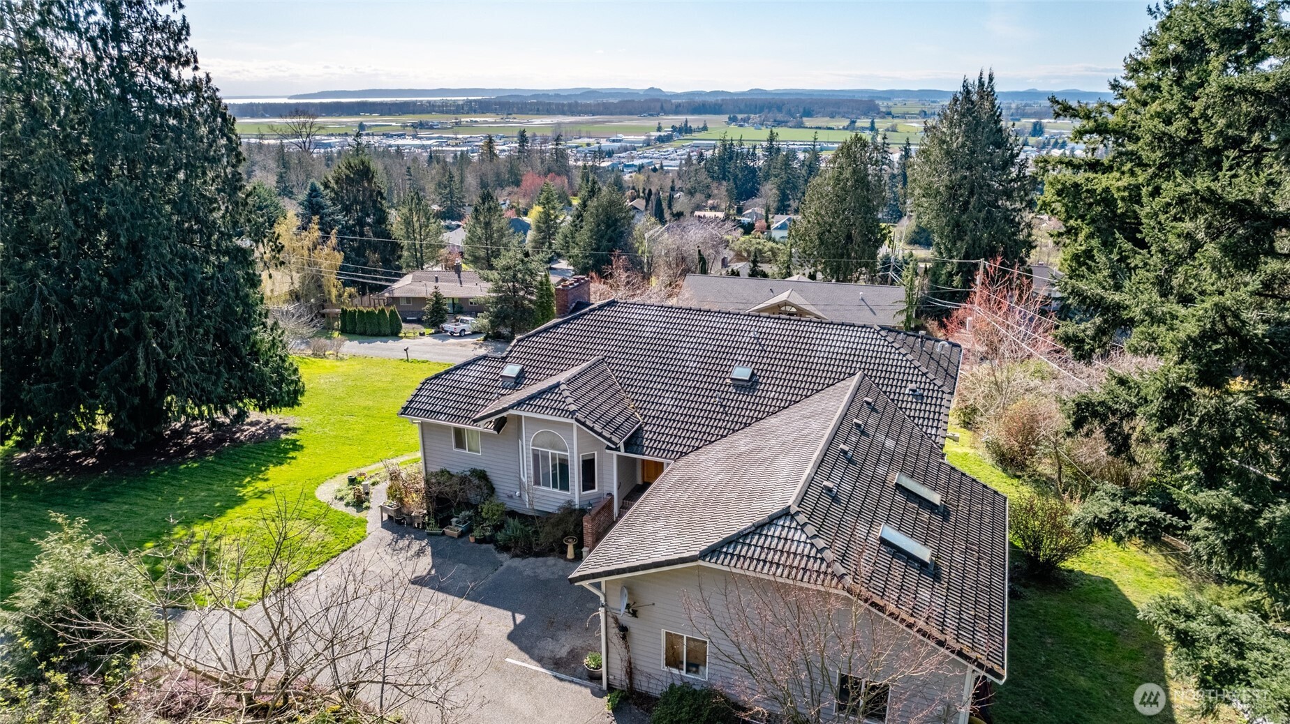 17290 Soundview Road , Mount Vernon, WA 98274