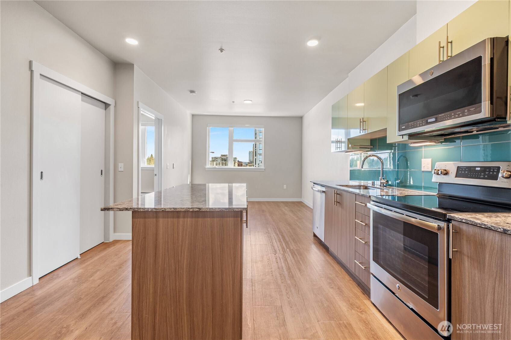 1085 103rd Avenue NE #617, Bellevue, WA 98004