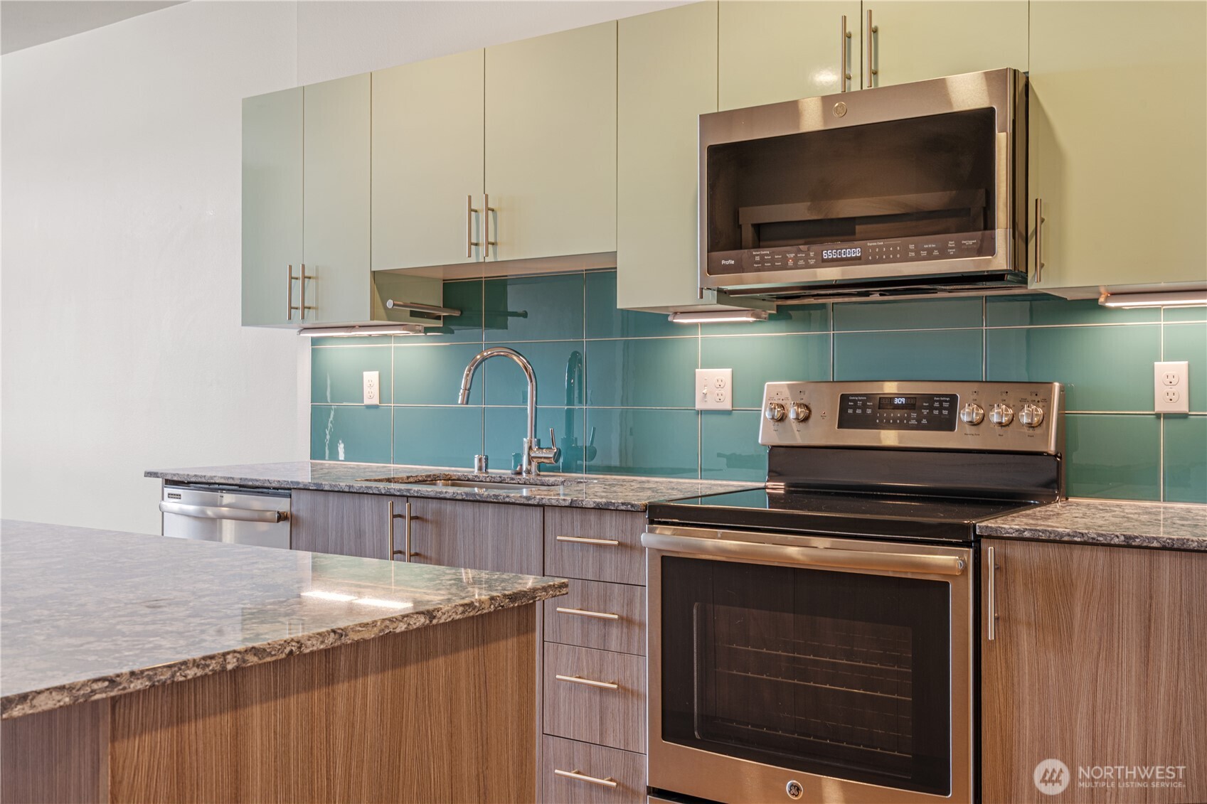 1085 103rd Avenue NE #617, Bellevue, WA 98004